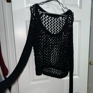 Black sweater. Size L. Brand: Divided.